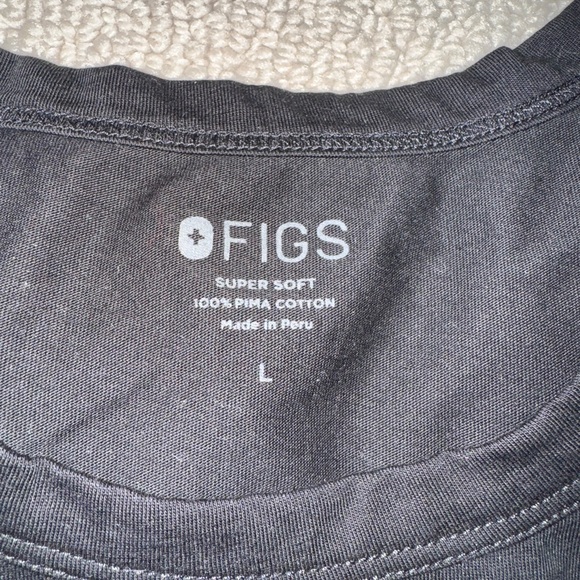 2 FIGS Men’s shirts Large - Picture 2 of 3